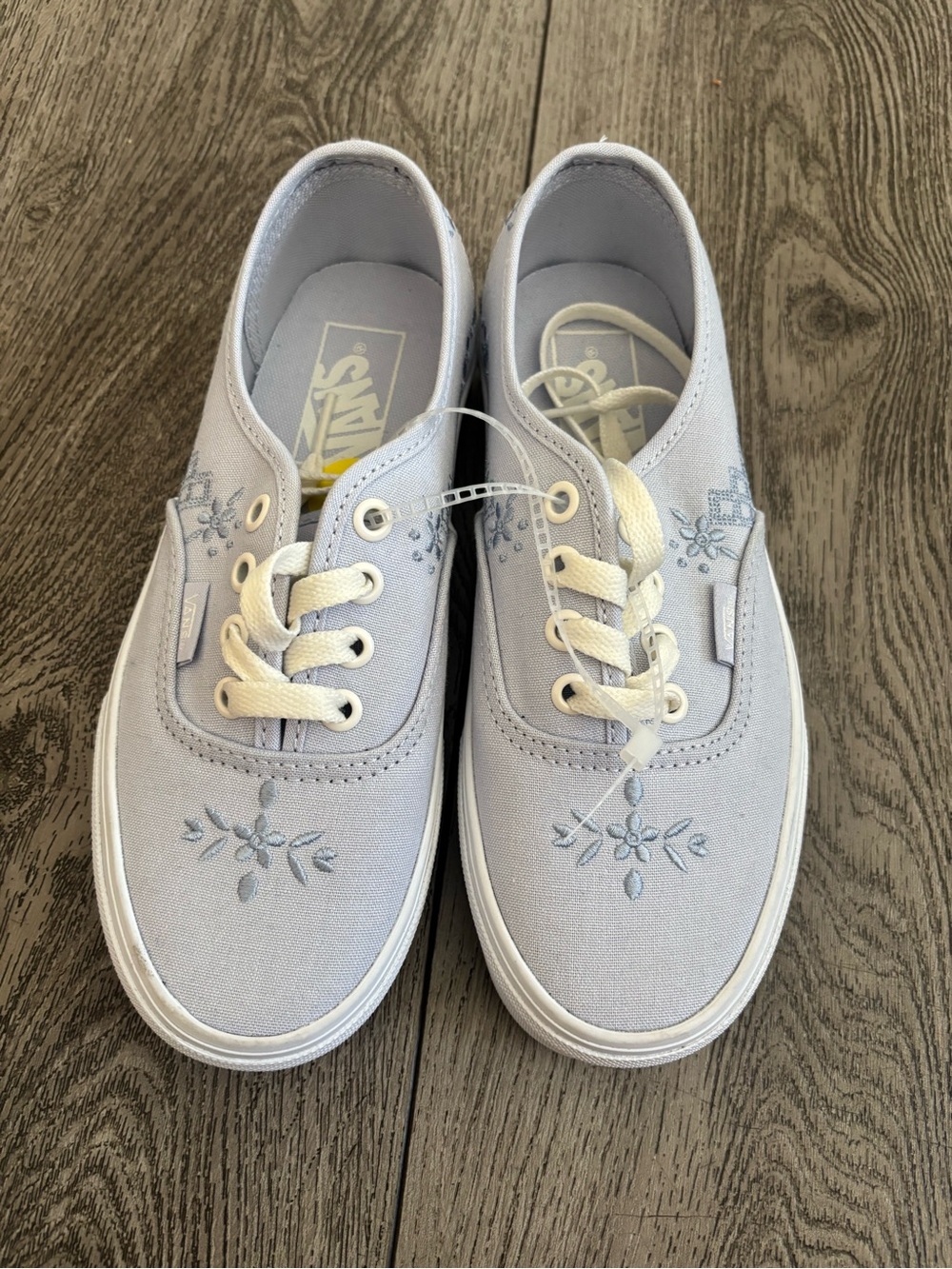 Vans womanâs Light blue Floral Embroidered Lace-Up Sneakers